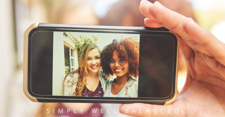 50 Bestie Quotes: Captions and Sayings For Best Friends