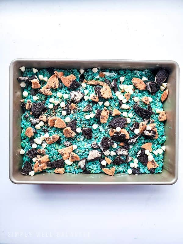 blue cookie monster rice krispie treats in pan.